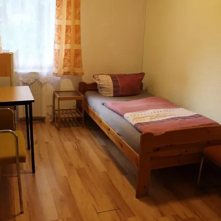 1 - 4-raum-wohnung Mit Kueche Und 2 Wc Duschen In Ohrdruf-crawinkel Apartment Ohrdruf