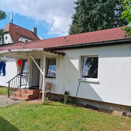 Apartment 1 - 4-raum-wohnung Mit Kueche Und 2 Wc Duschen In Ohrdruf-crawinkel *