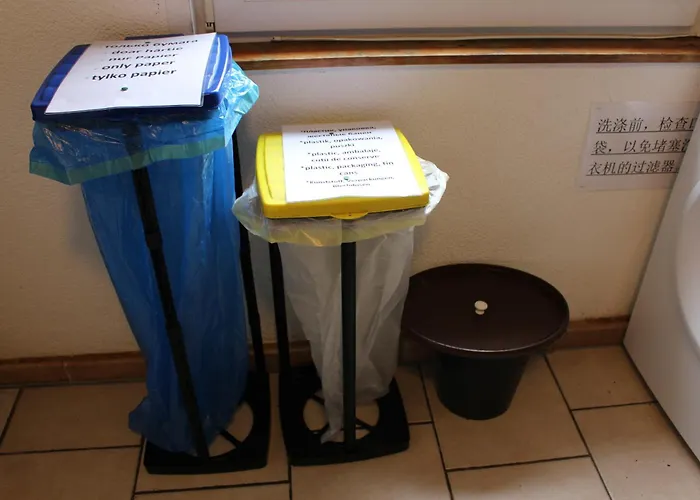 Daire 1 - 4-raum-wohnung Mit Kueche Und 2 Wc Duschen In Ohrdruf-crawinkel *