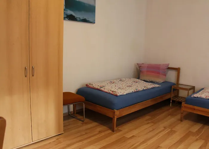 1 - 4-raum-wohnung Mit Kueche Und 2 Wc Duschen In Ohrdruf-crawinkel * Ohrdruf